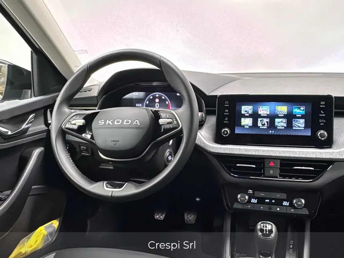 Skoda Kamiq usata a Varese (11)