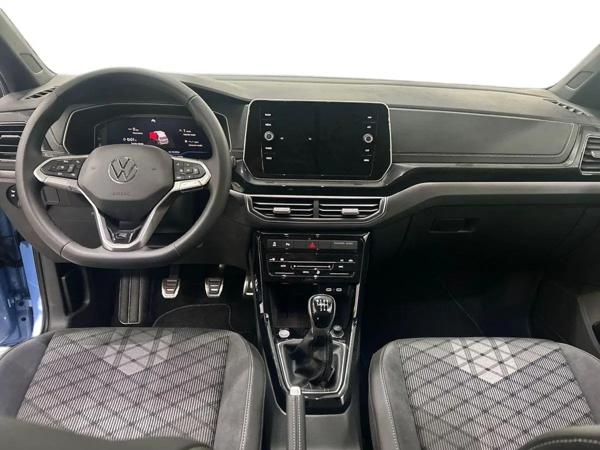Volkswagen T-Cross nuova a Firenze (11)