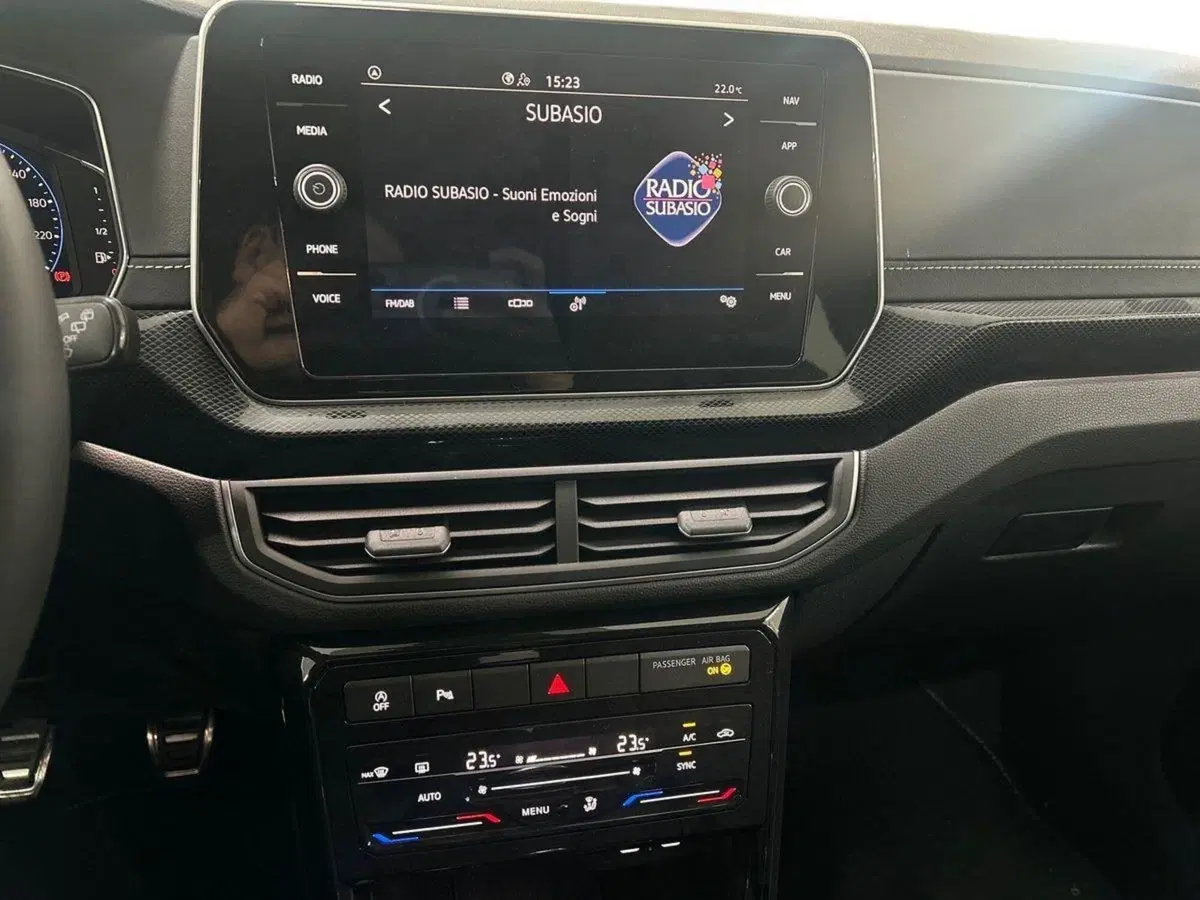 Volkswagen T-Cross nuova a Firenze (14)