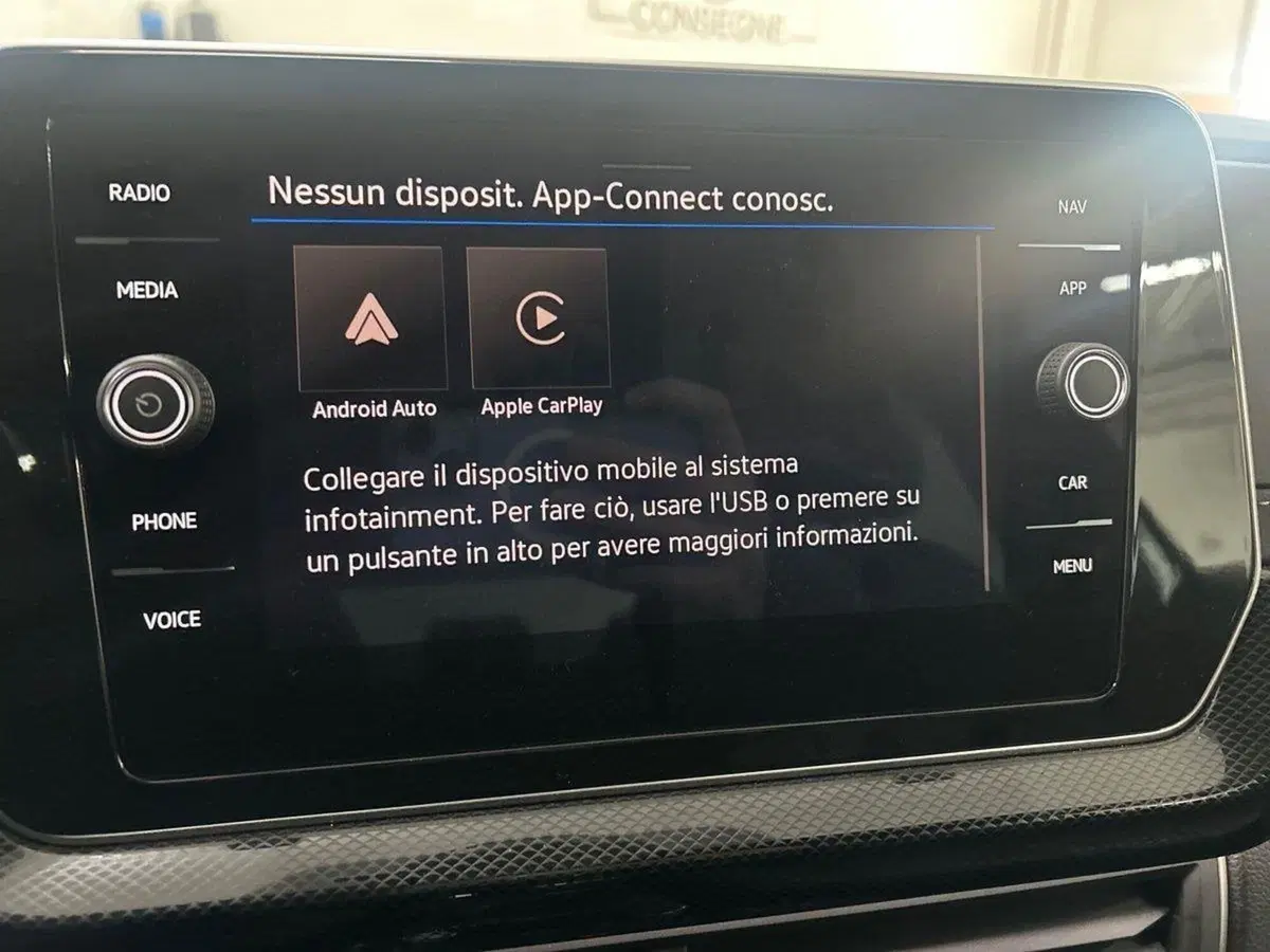 Volkswagen T-Cross nuova a Firenze (17)