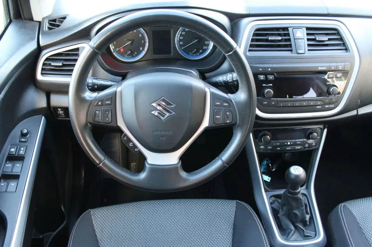 Suzuki S-Cross usata a Cuneo (7)