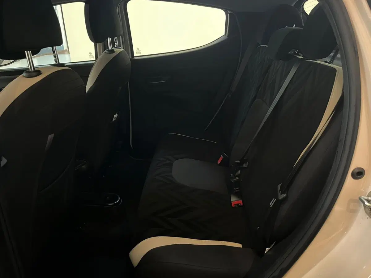 Lancia Ypsilon usata a Lucca (10)