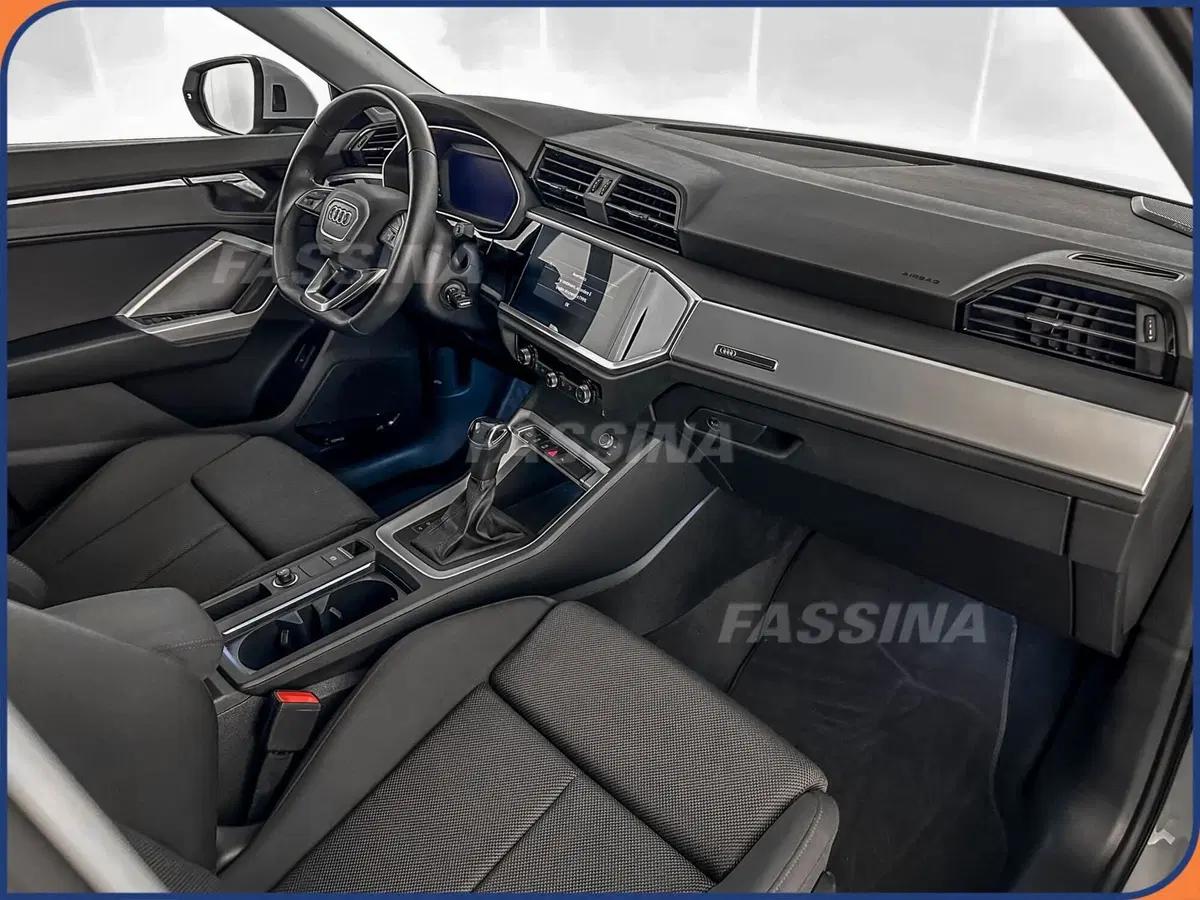 Audi Q3 Sportback usata a Milano (13)