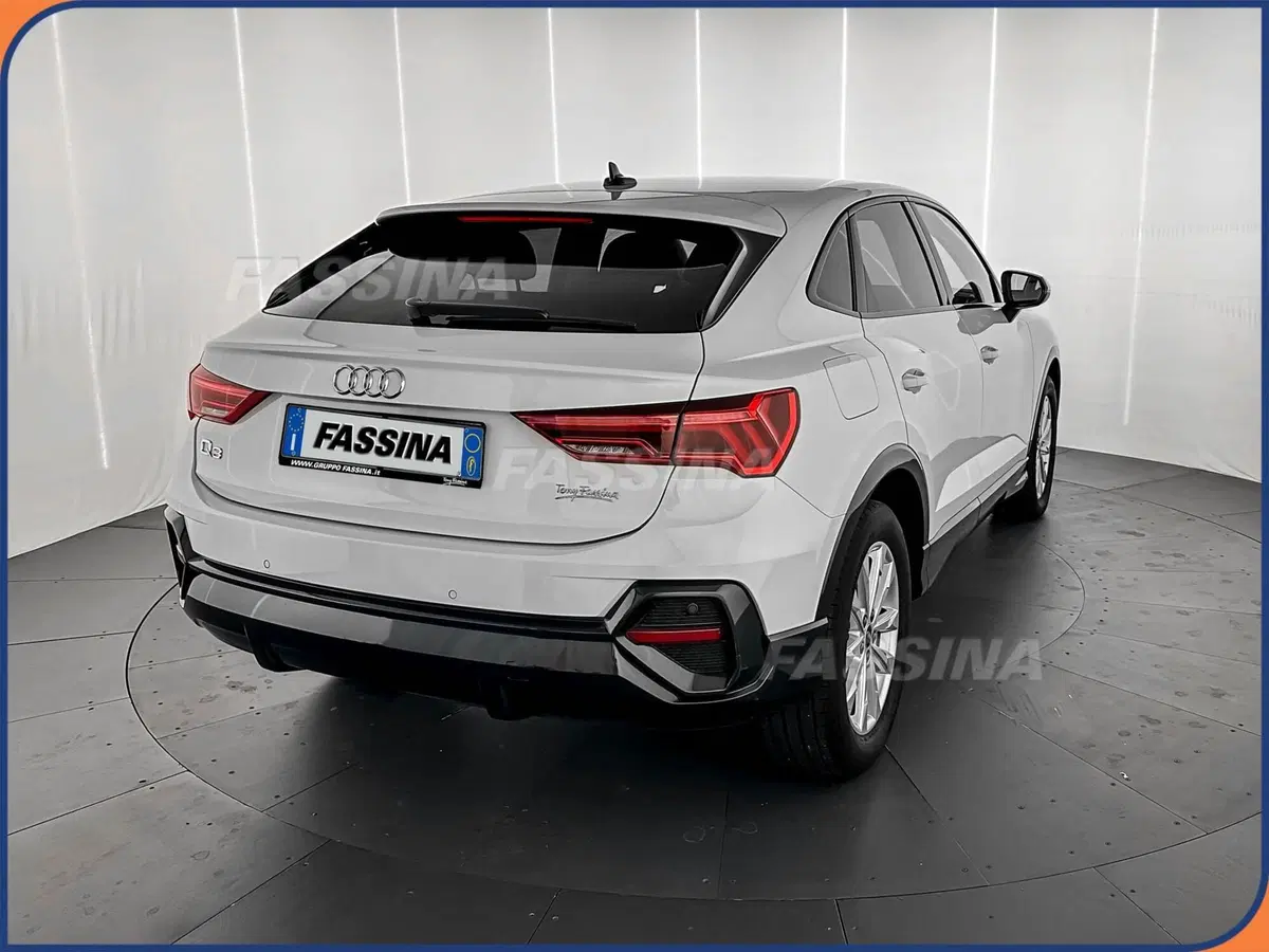 Audi Q3 Sportback usata a Milano (6)