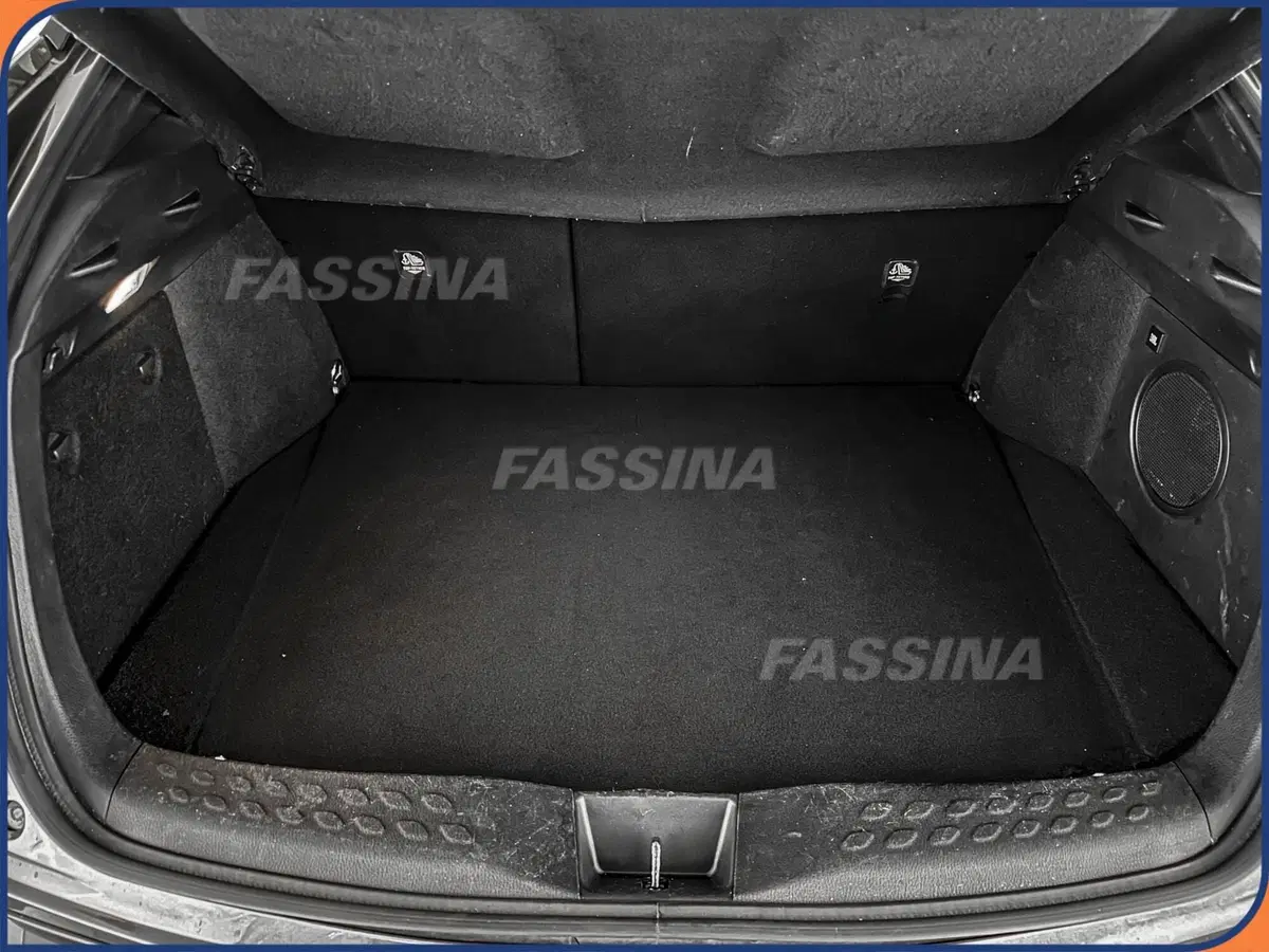 Toyota Toyota C-HR usata a Milano (12)