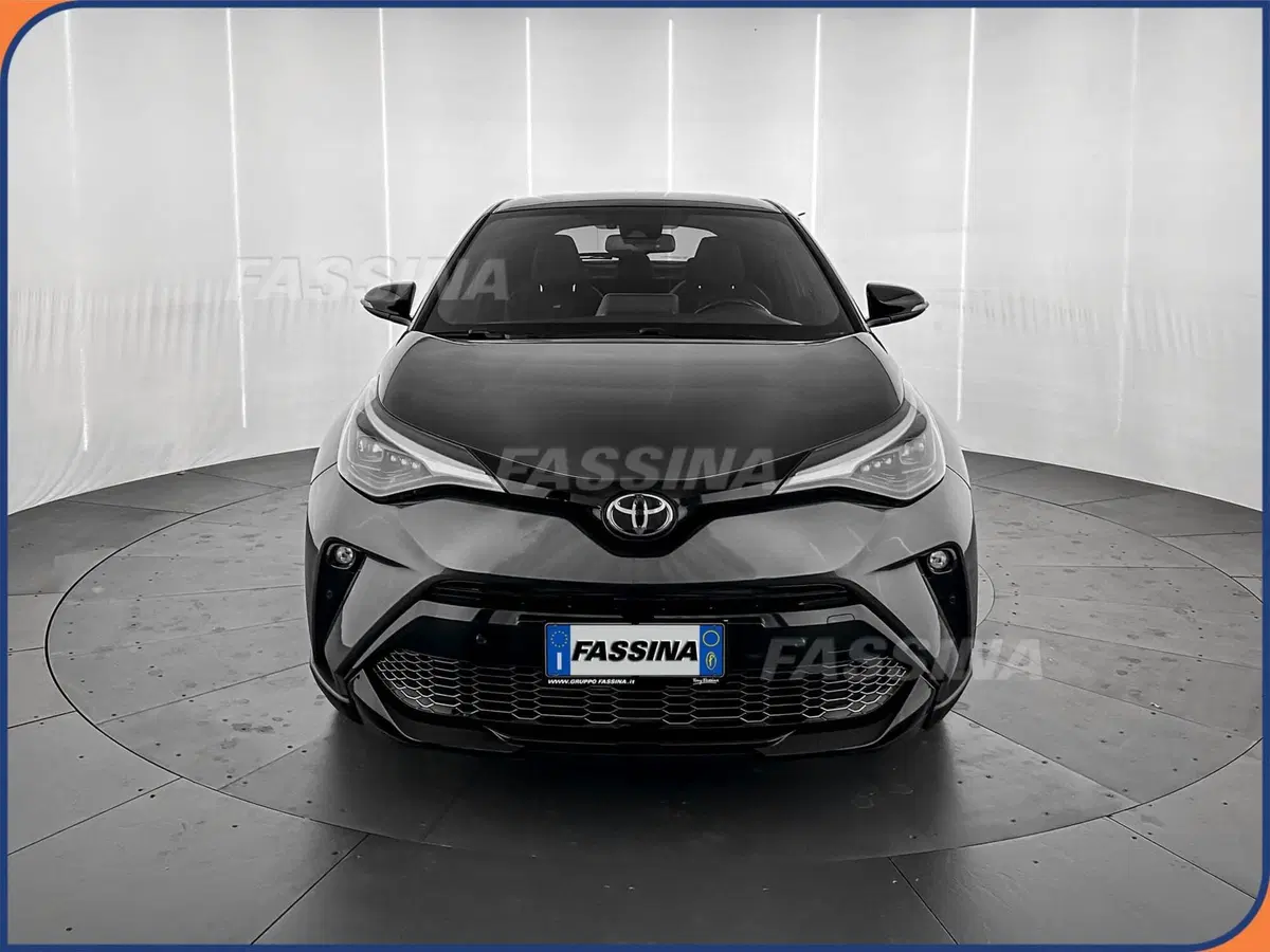 Toyota Toyota C-HR usata a Milano (2)