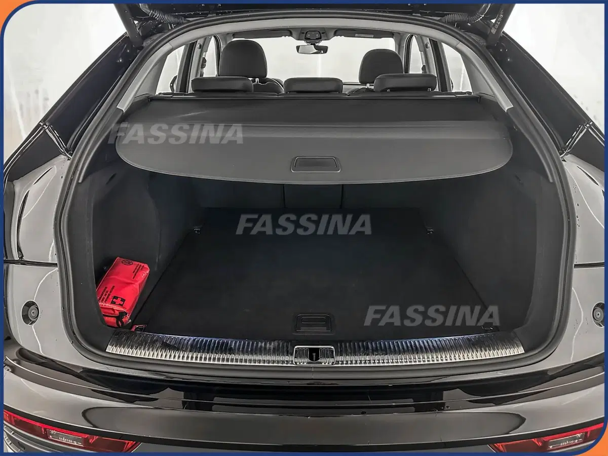 Audi Q4 Sportback usata a Milano (12)