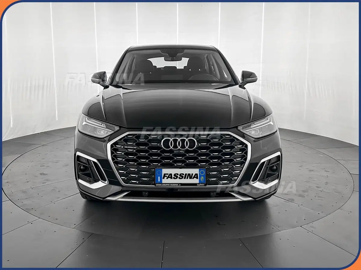 Audi Q4 Sportback usata a Milano (2)