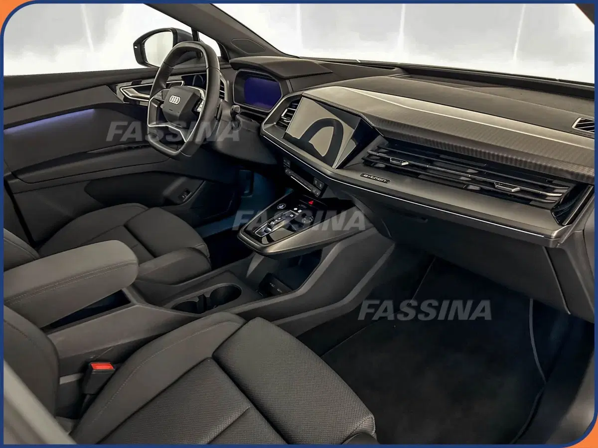 Audi Q4 Sportback usata a Milano (13)
