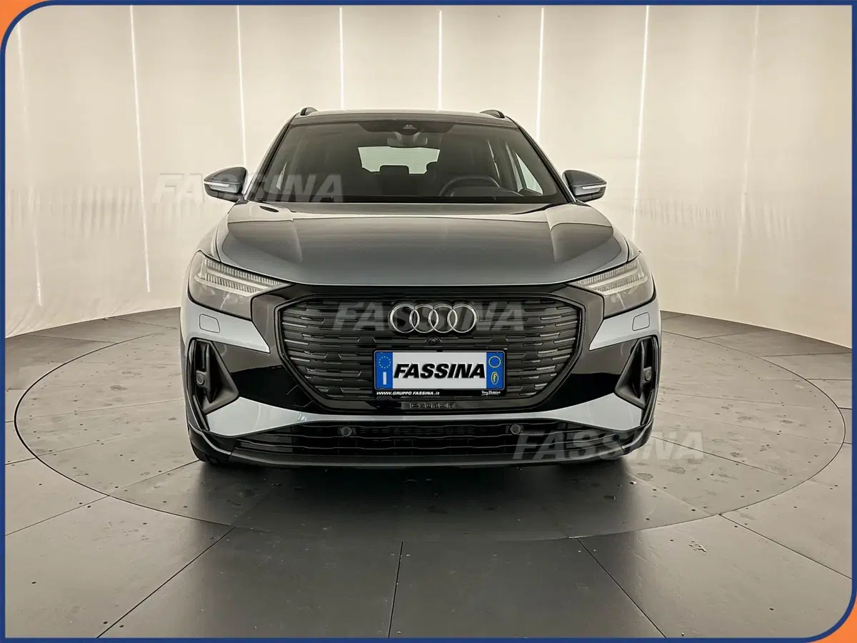 Audi Q4 Sportback usata a Milano (2)