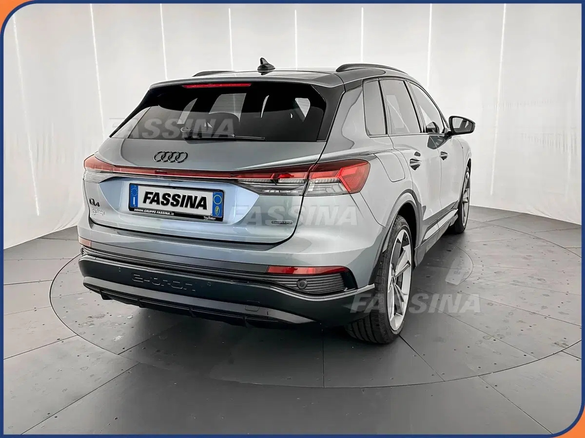 Audi Q4 Sportback usata a Milano (6)