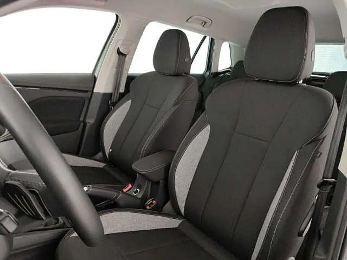 Skoda Kamiq usata a Caserta (19)