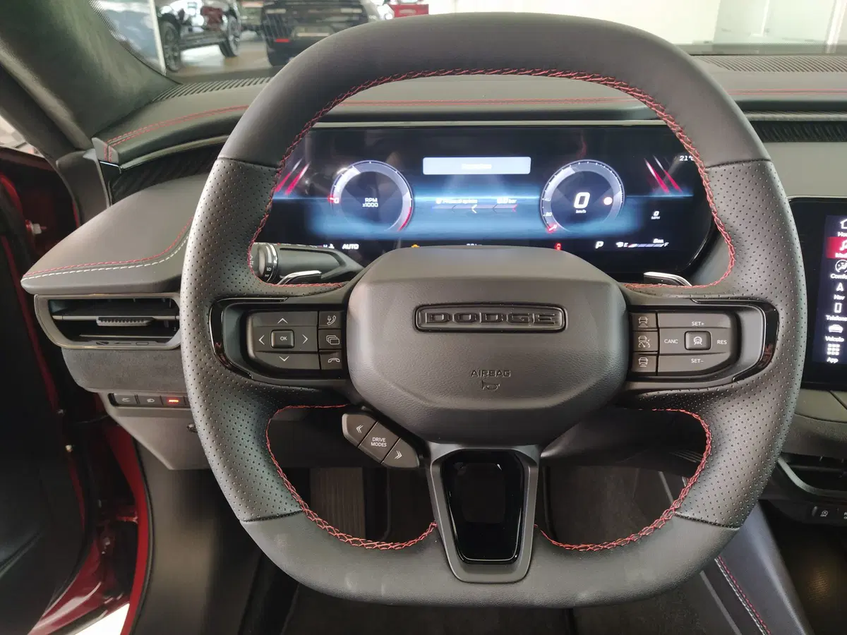 Dodge Charger nuova a Monza e Brianza (9)