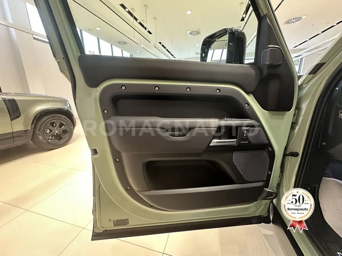 Land Rover Defender usata a Forlì-Cesena (15)