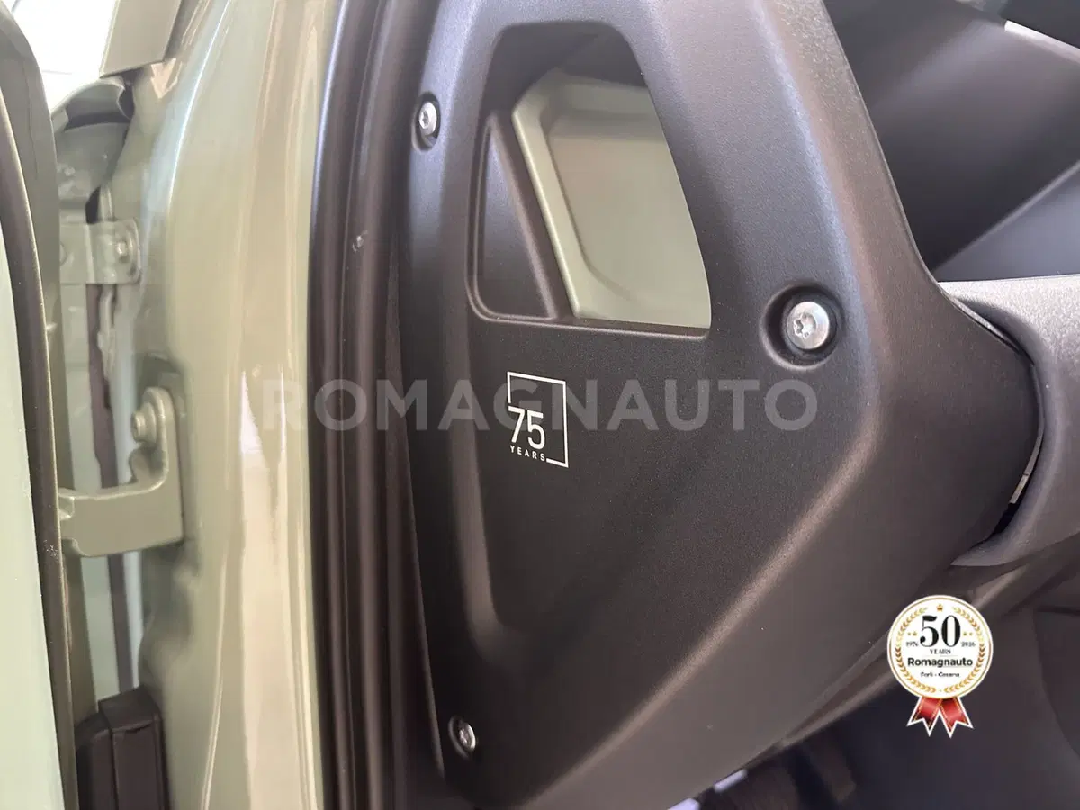 Land Rover Defender usata a Forlì-Cesena (19)