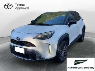 Toyota Yaris Cross 1.5h GR Sport Black Sky fwd 116cv e-cvt del 2022 usata a Roma
