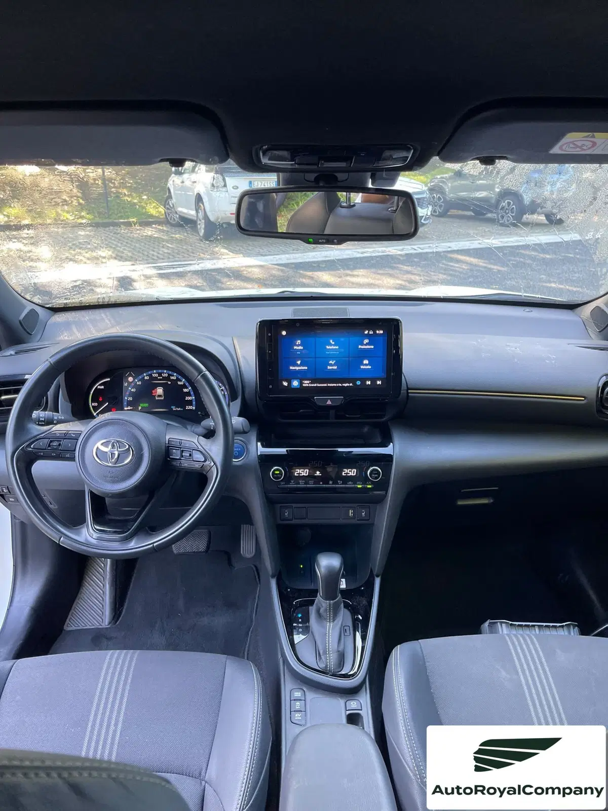 Toyota Yaris Cross usata a Roma (15)