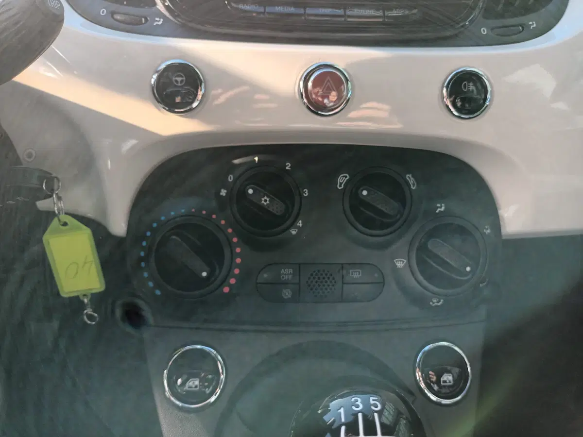 Fiat 500 usata a Bari (16)