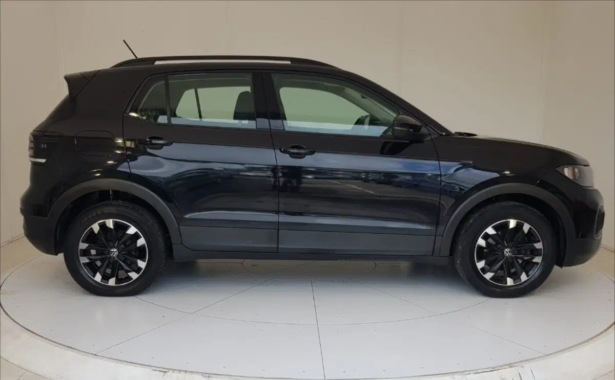 Volkswagen T-Cross usata a Lucca (7)