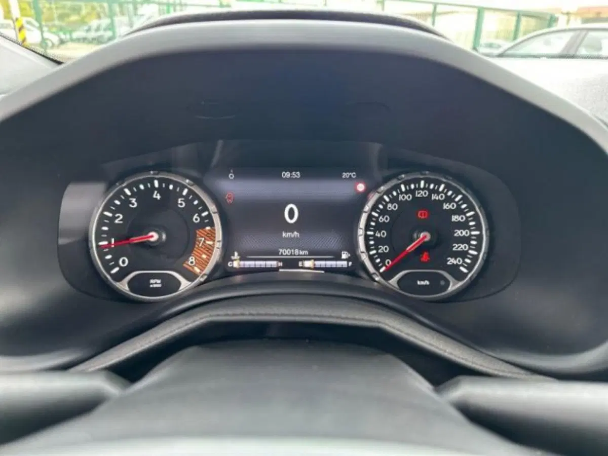 Jeep Renegade usata a Ancona (12)