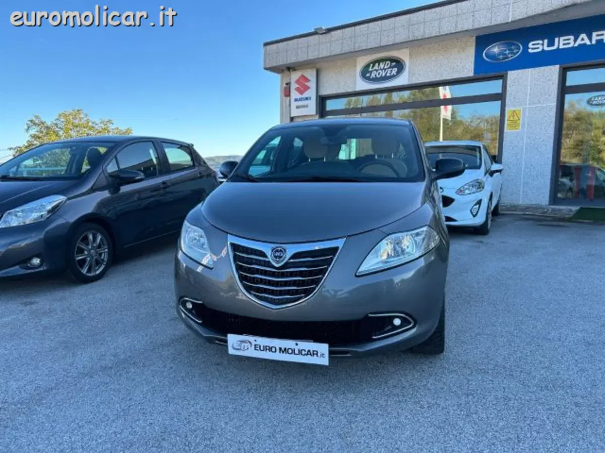 Lancia Ypsilon usata a Campobasso (3)