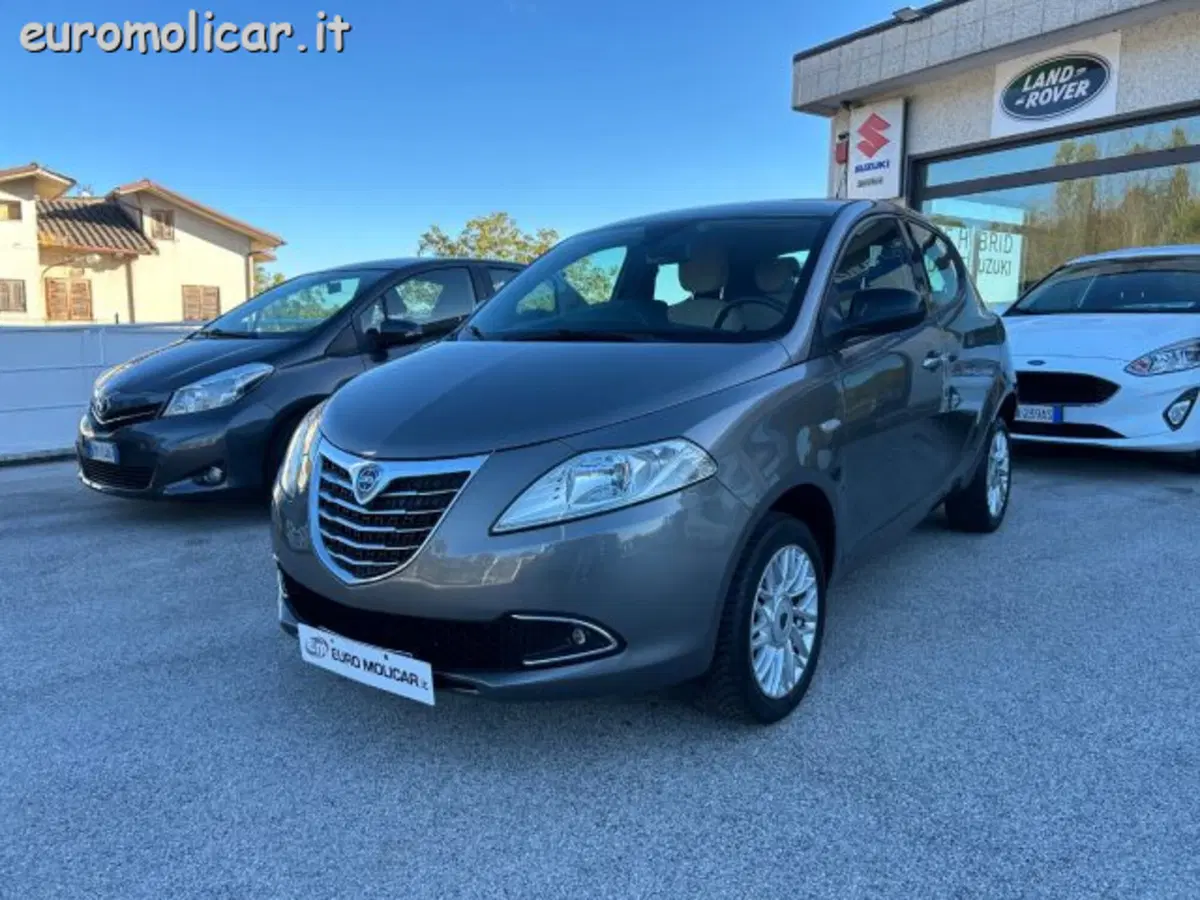 Lancia Ypsilon usata a Campobasso (4)