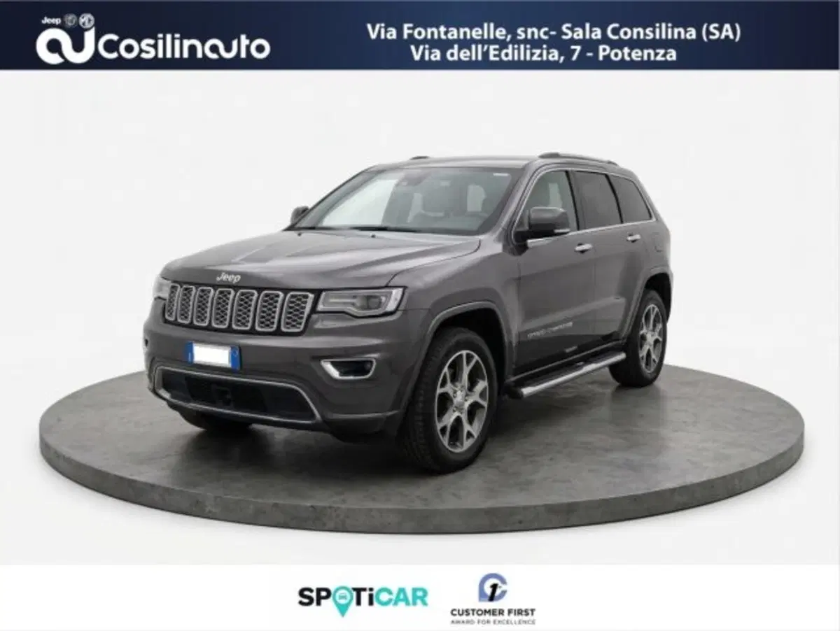 Jeep Grand Cherokee usata a Salerno