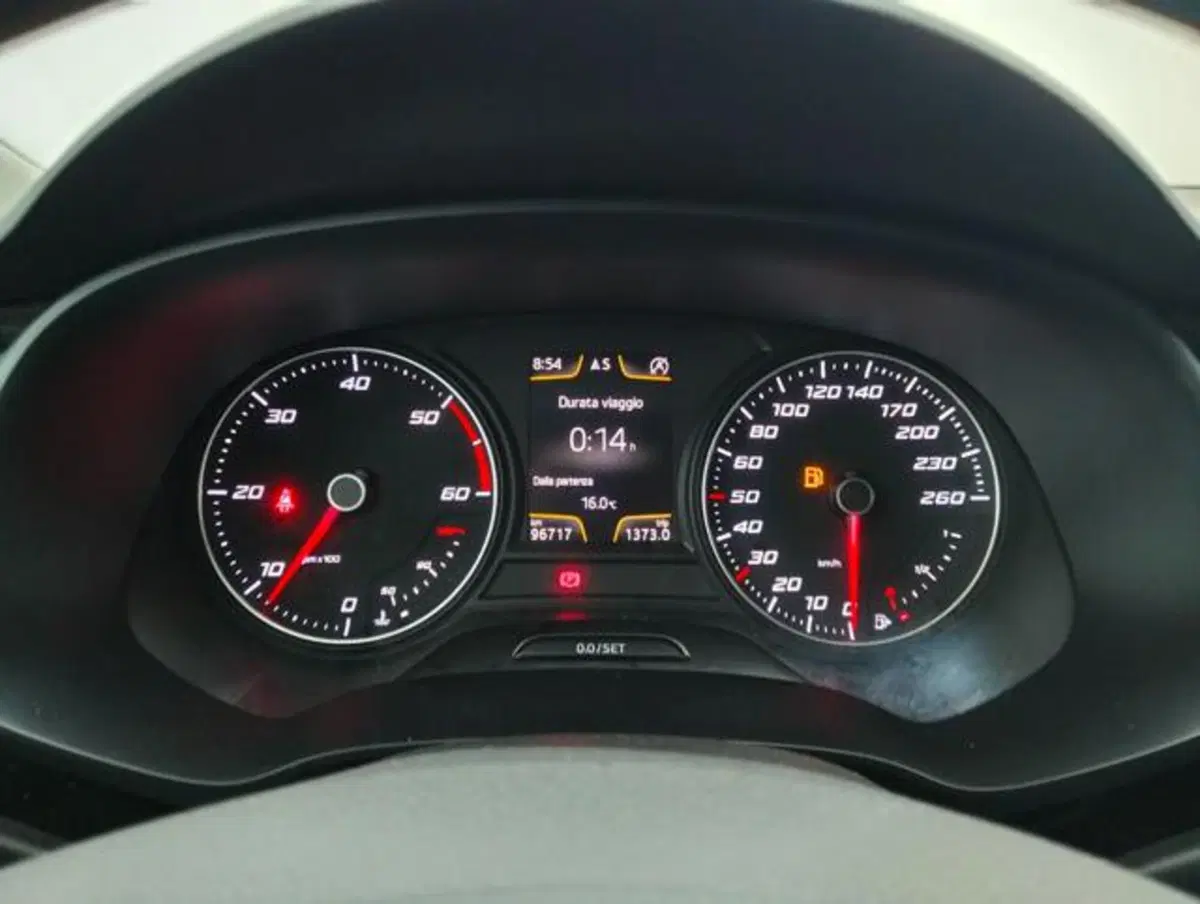 SEAT Leon ST usata a Como (11)