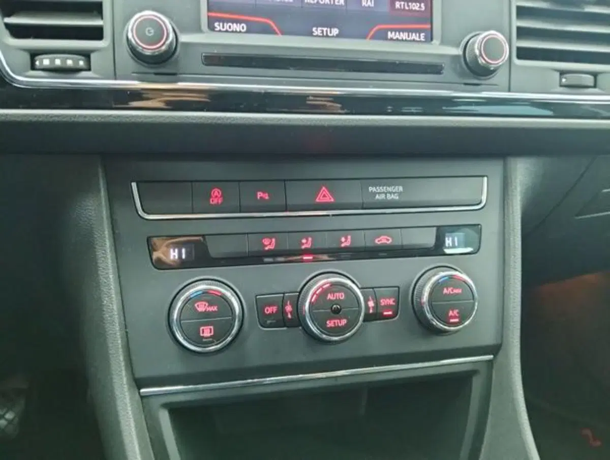 SEAT Leon ST usata a Como (16)