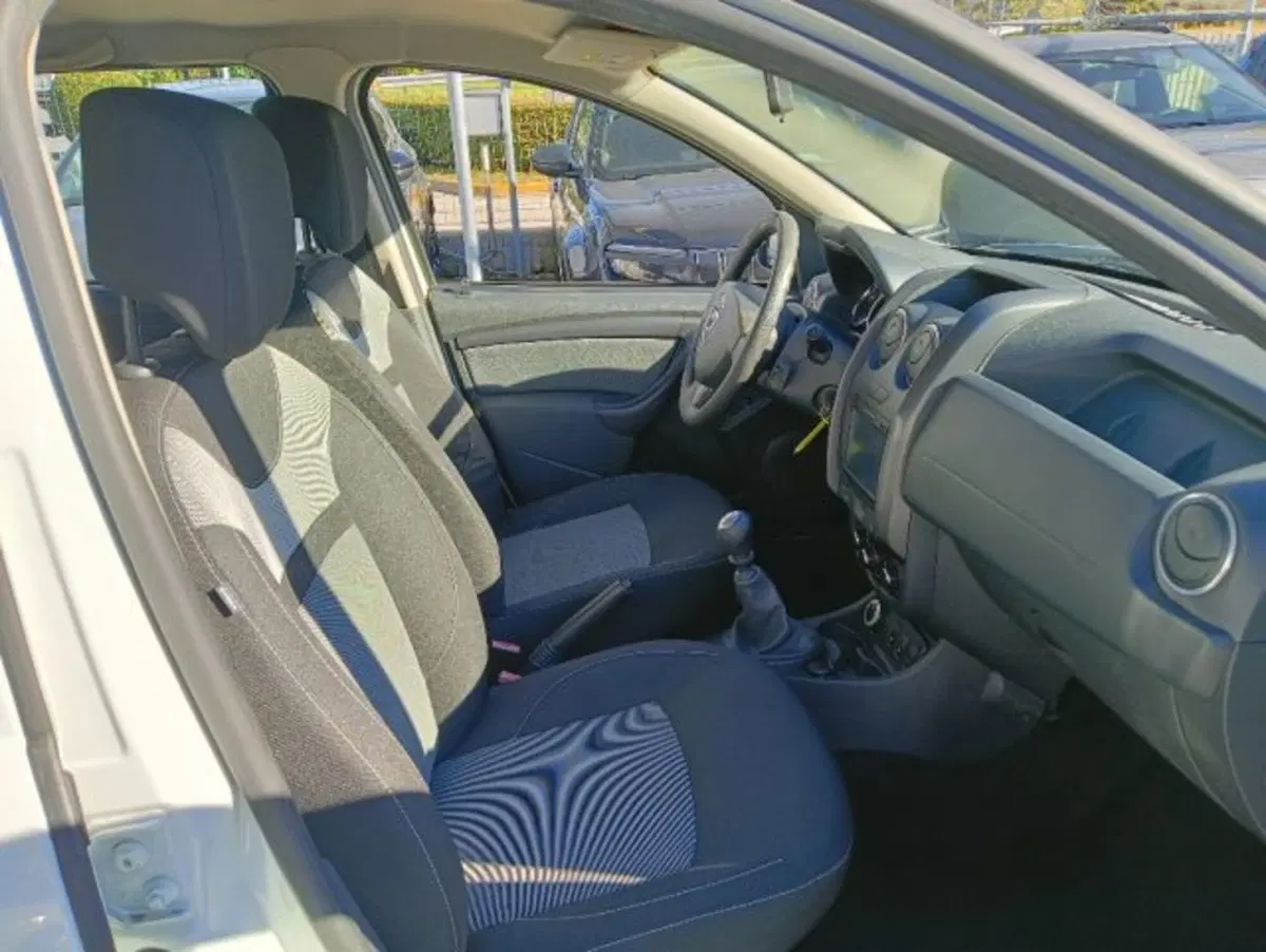 Dacia Duster usata a Brescia (17)