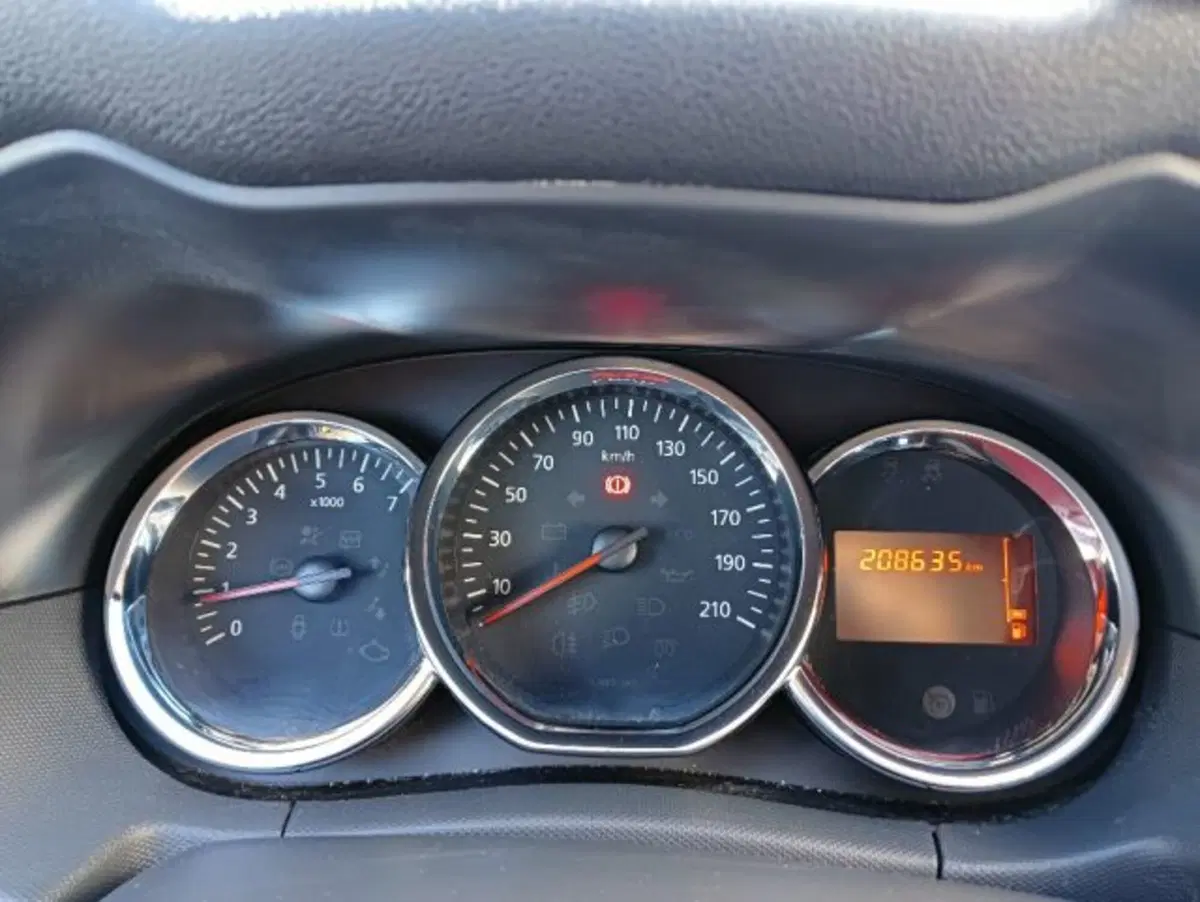 Dacia Duster usata a Brescia (7)