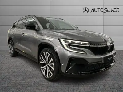 Renault Espace 1.2 e-Tech full hybrid Iconic 200cv auto 5p.ti del 2023 usata a Verona