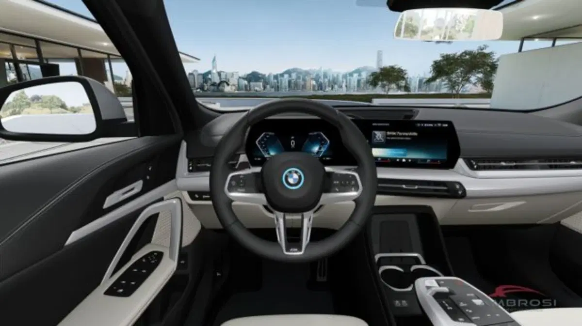 BMW iX2 nuova a Perugia (9)