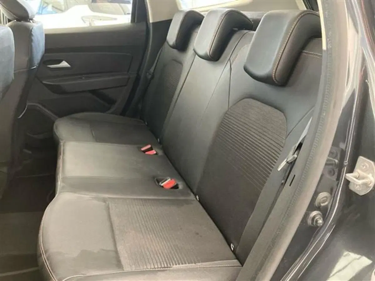 Dacia Duster usata a Como (11)