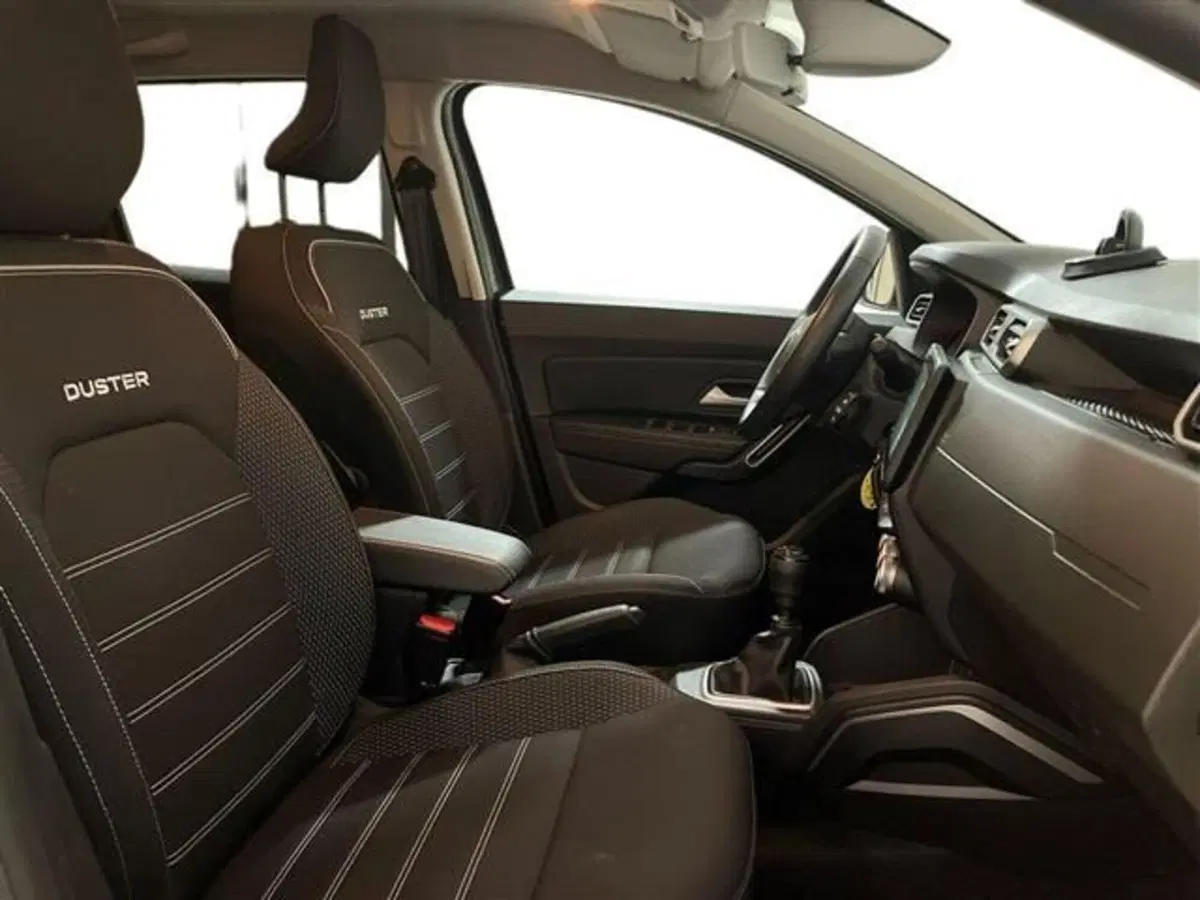 Dacia Duster usata a Como (11)