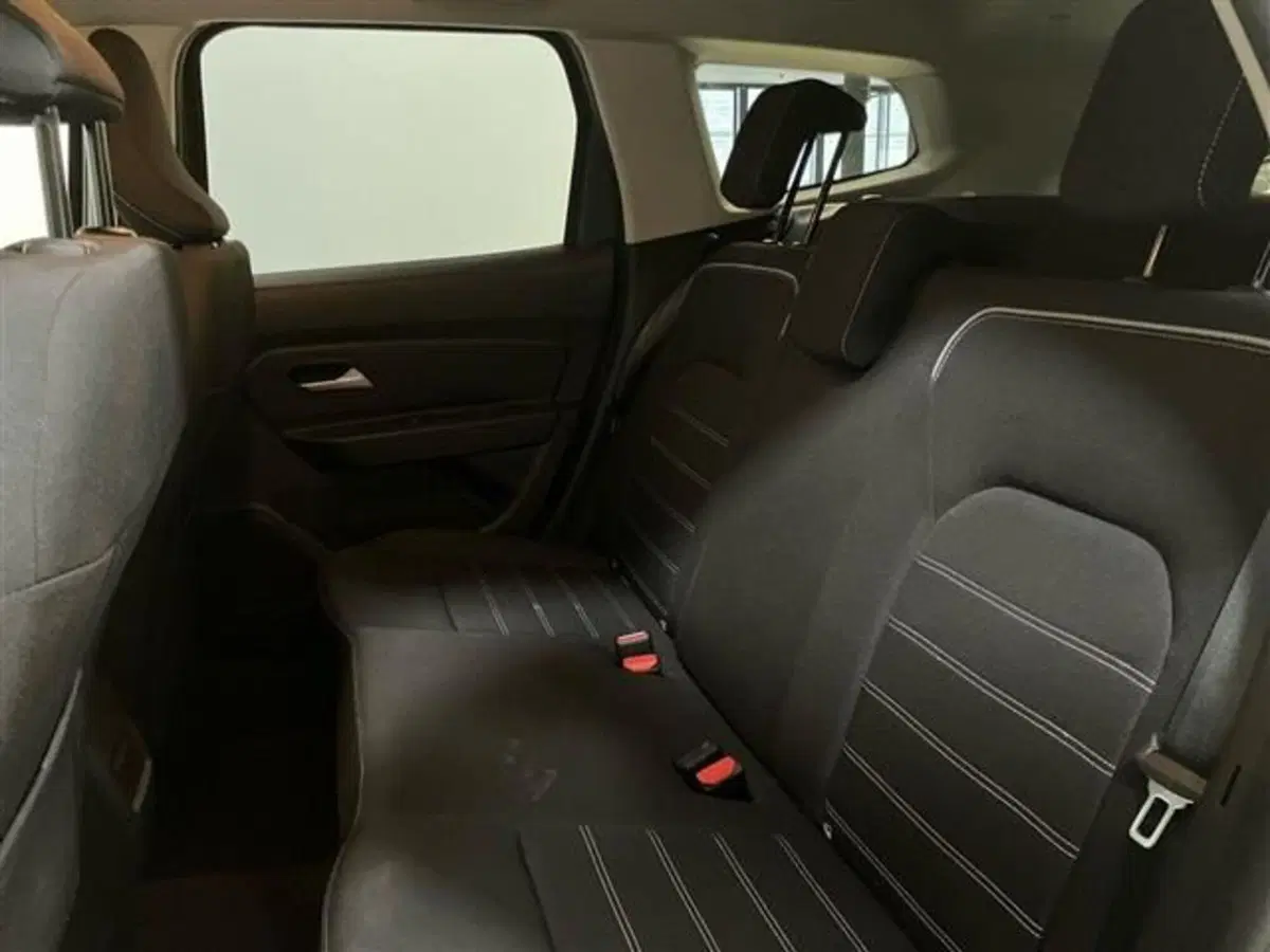 Dacia Duster usata a Como (12)