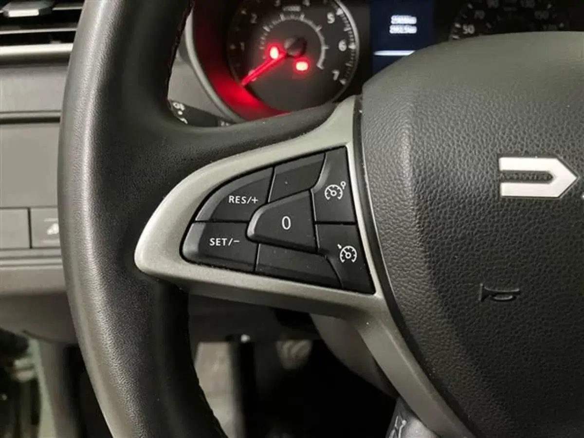 Dacia Duster usata a Como (18)