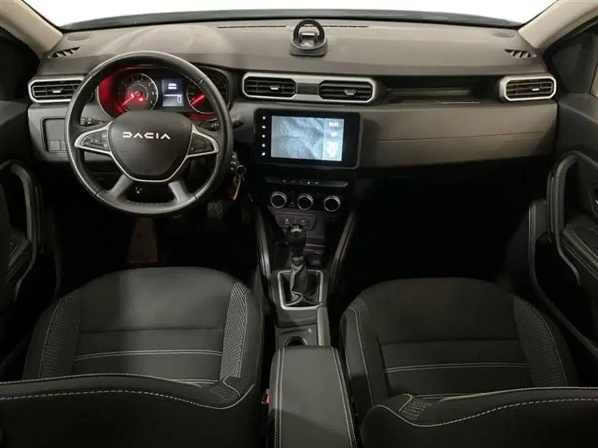 Dacia Duster usata a Como (9)