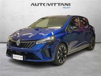 Renault Clio 1.6 full hybrid Techno 145cv del 2023 usata a Como