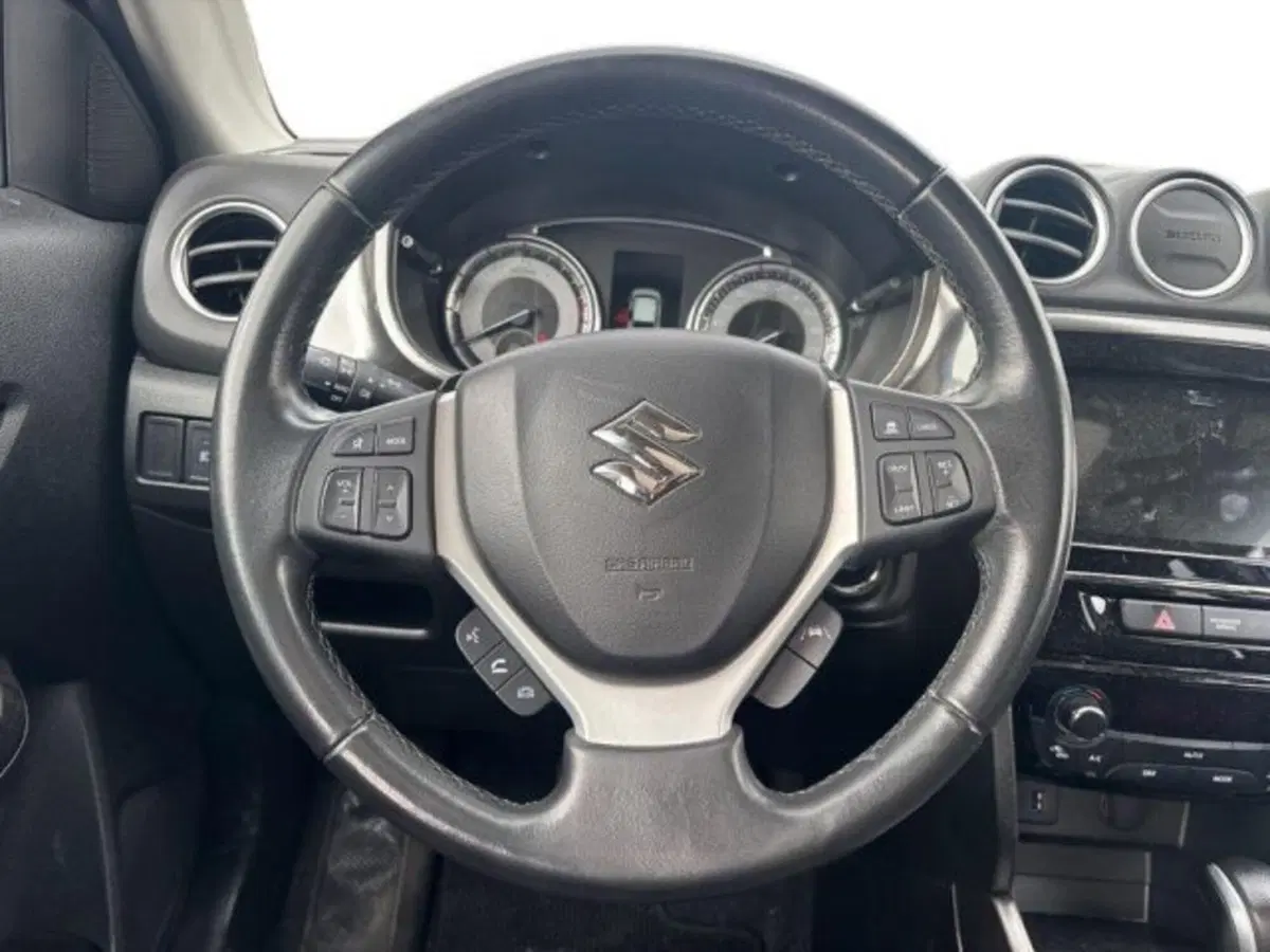 Suzuki Vitara usata a Lecce (12)
