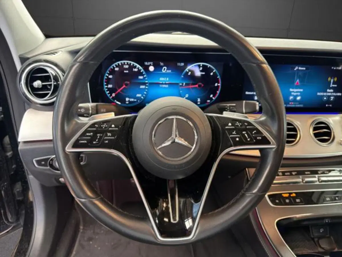 Mercedes-Benz Classe E usata a Milano (8)