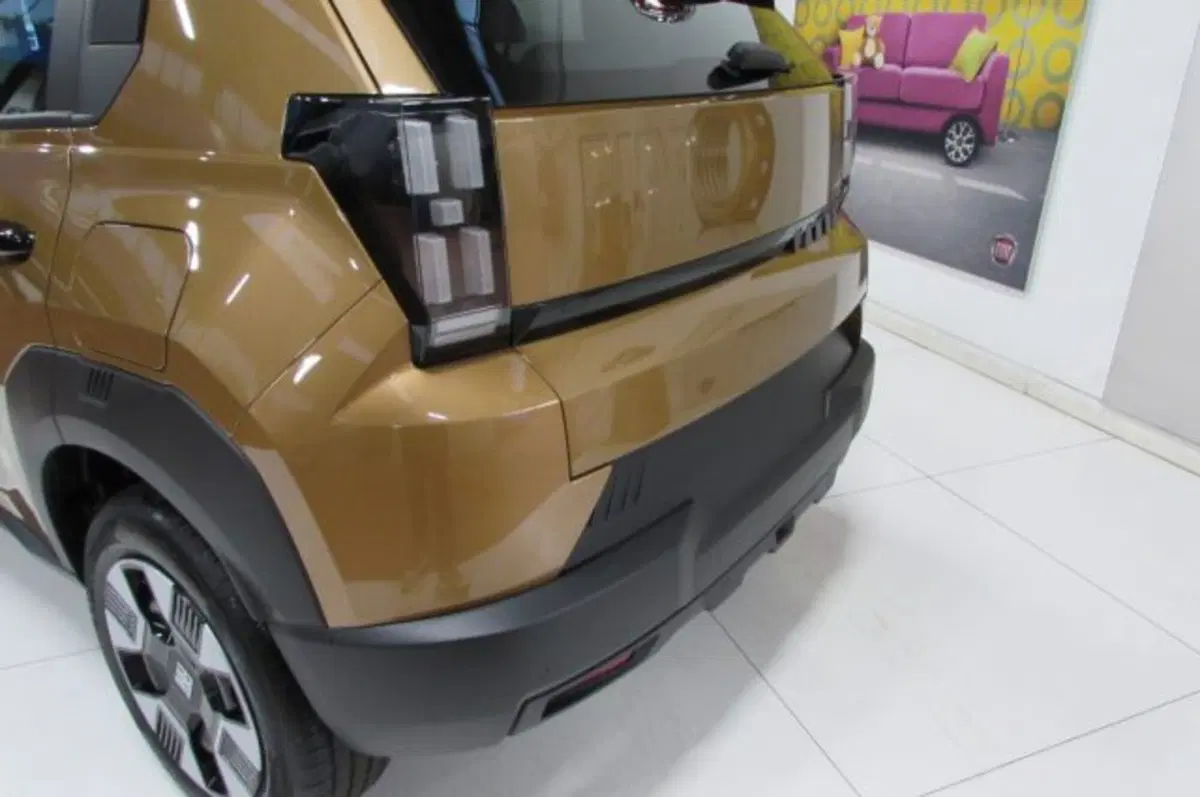 Fiat Grande Panda nuova a Milano (12)