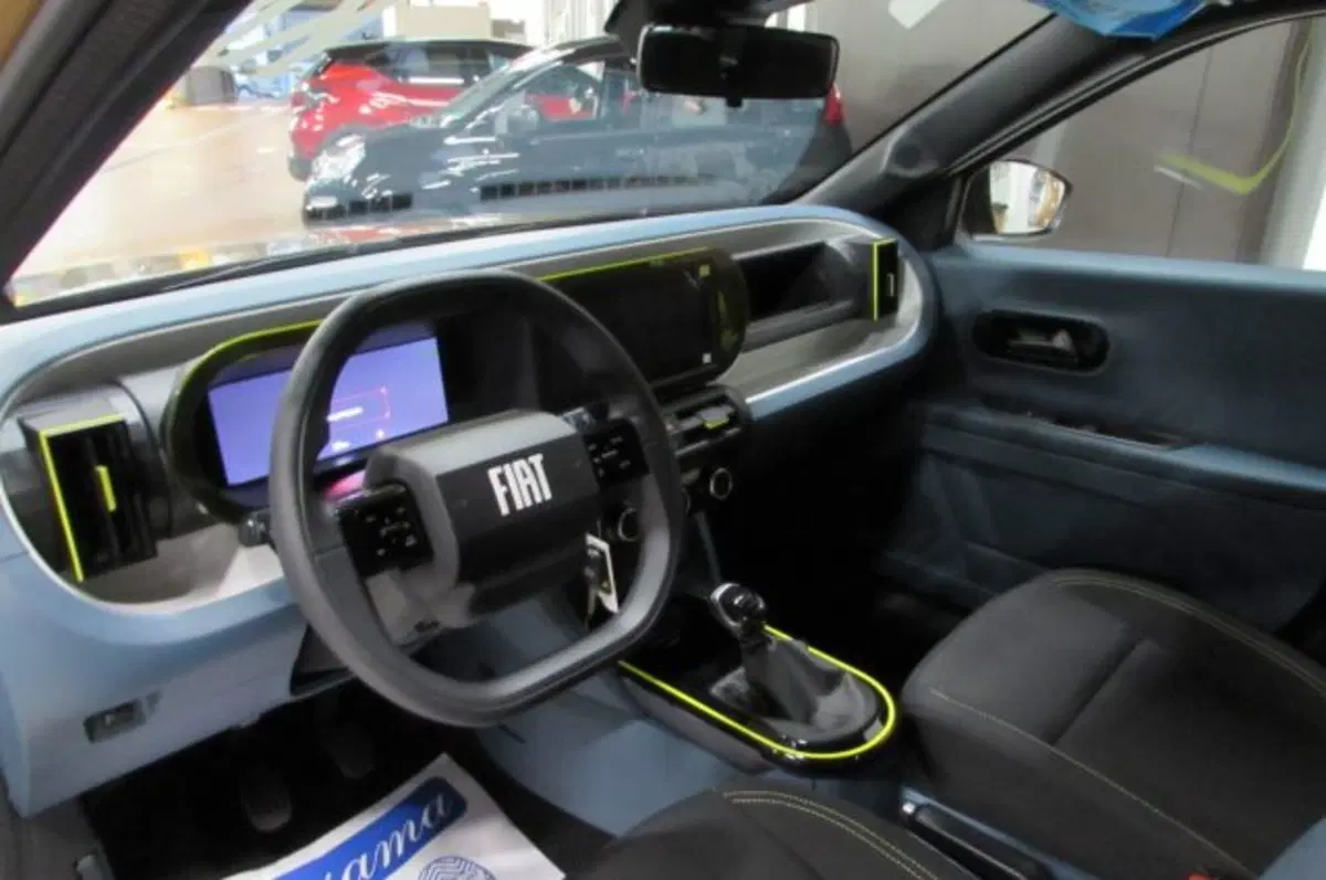 Fiat Grande Panda nuova a Milano (8)