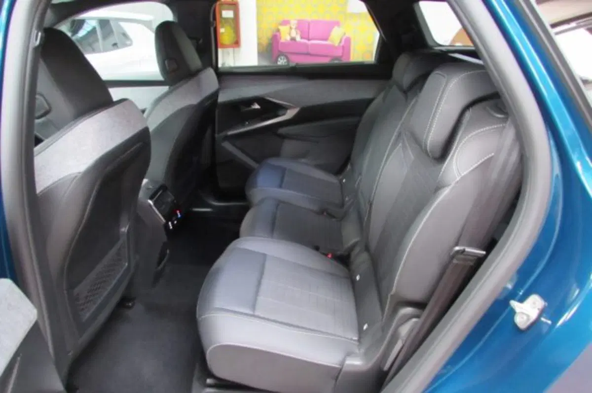 Peugeot 5008 usata a Milano (12)