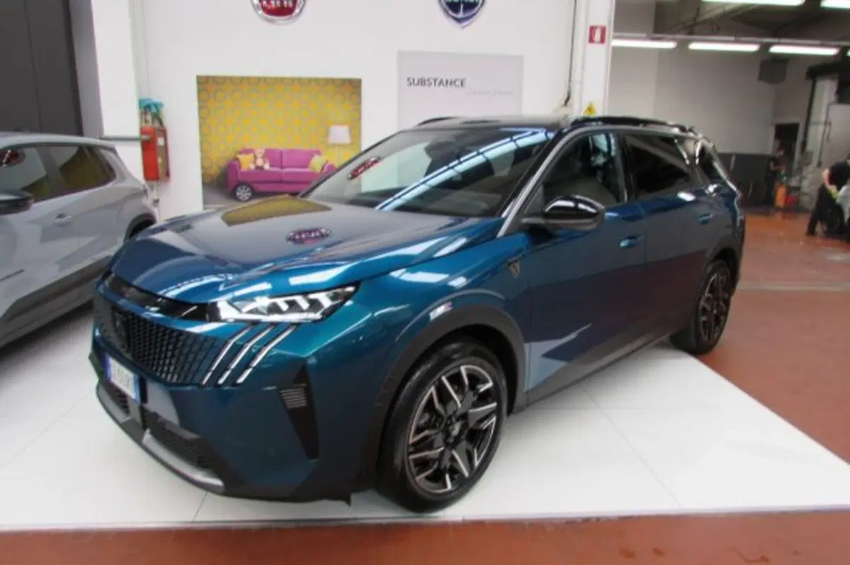 Peugeot 5008 usata a Milano (2)