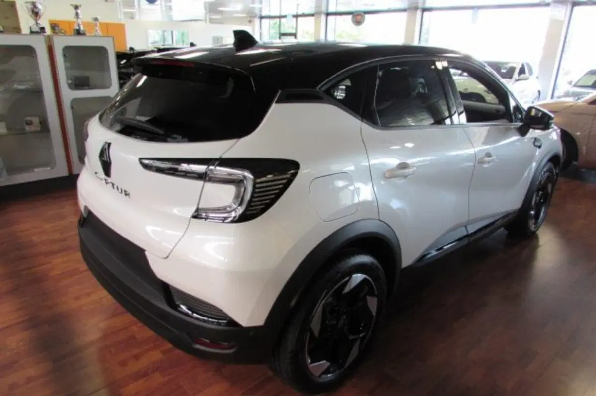 Renault Captur nuova a Milano (4)