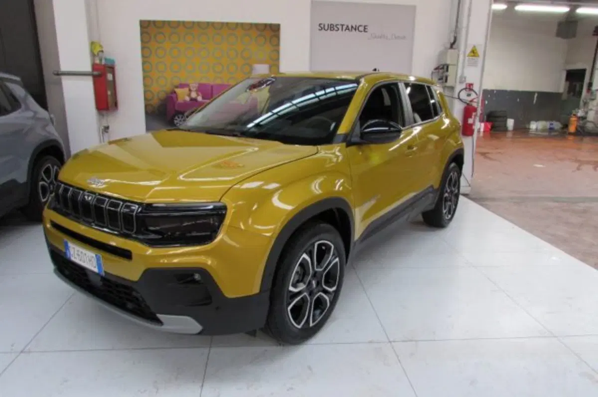 Jeep Avenger usata a Milano (2)
