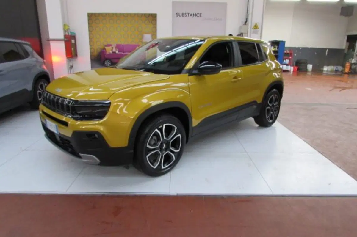 Jeep Avenger usata a Milano (5)
