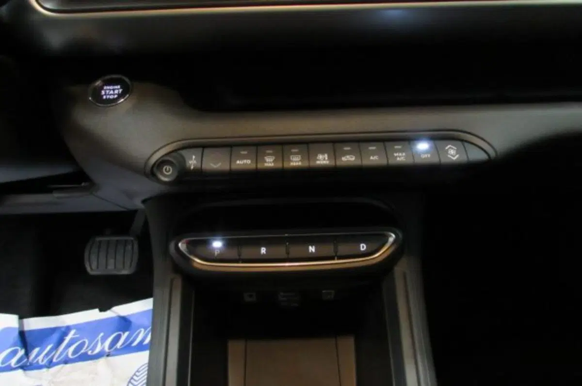 Jeep Avenger nuova a Milano (11)