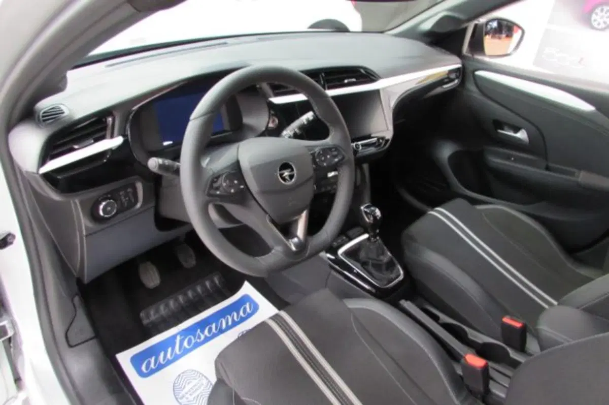 Opel Corsa usata a Milano (9)